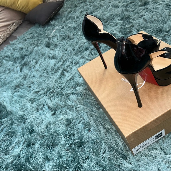 Christian Louboutin high heel - Picture 2 of 6
